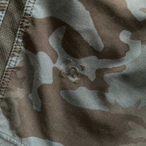 Lululemon Athletica Men's Shorts XXL - Dark Blue Camo